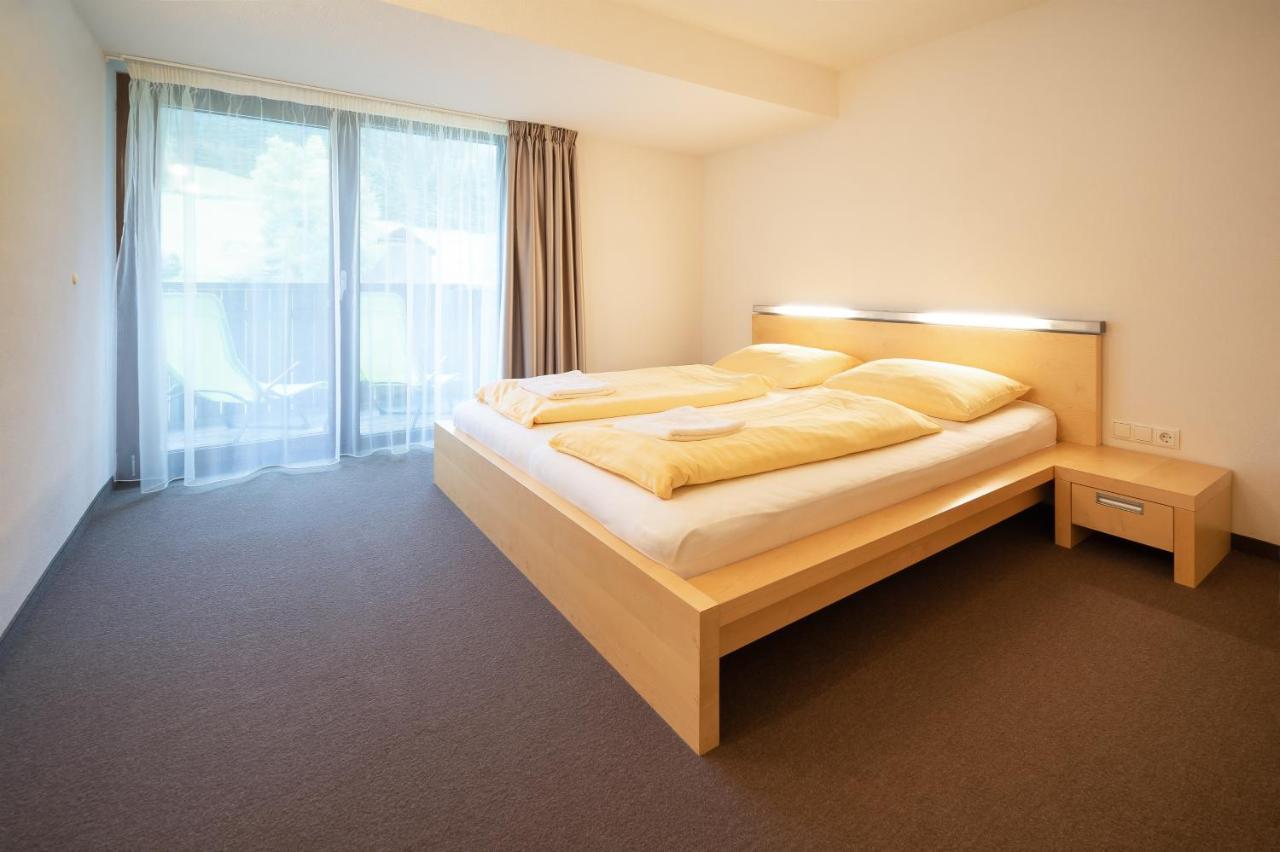Bohemia Apartments การ์กเอลเลิน ภายนอก รูปภาพ