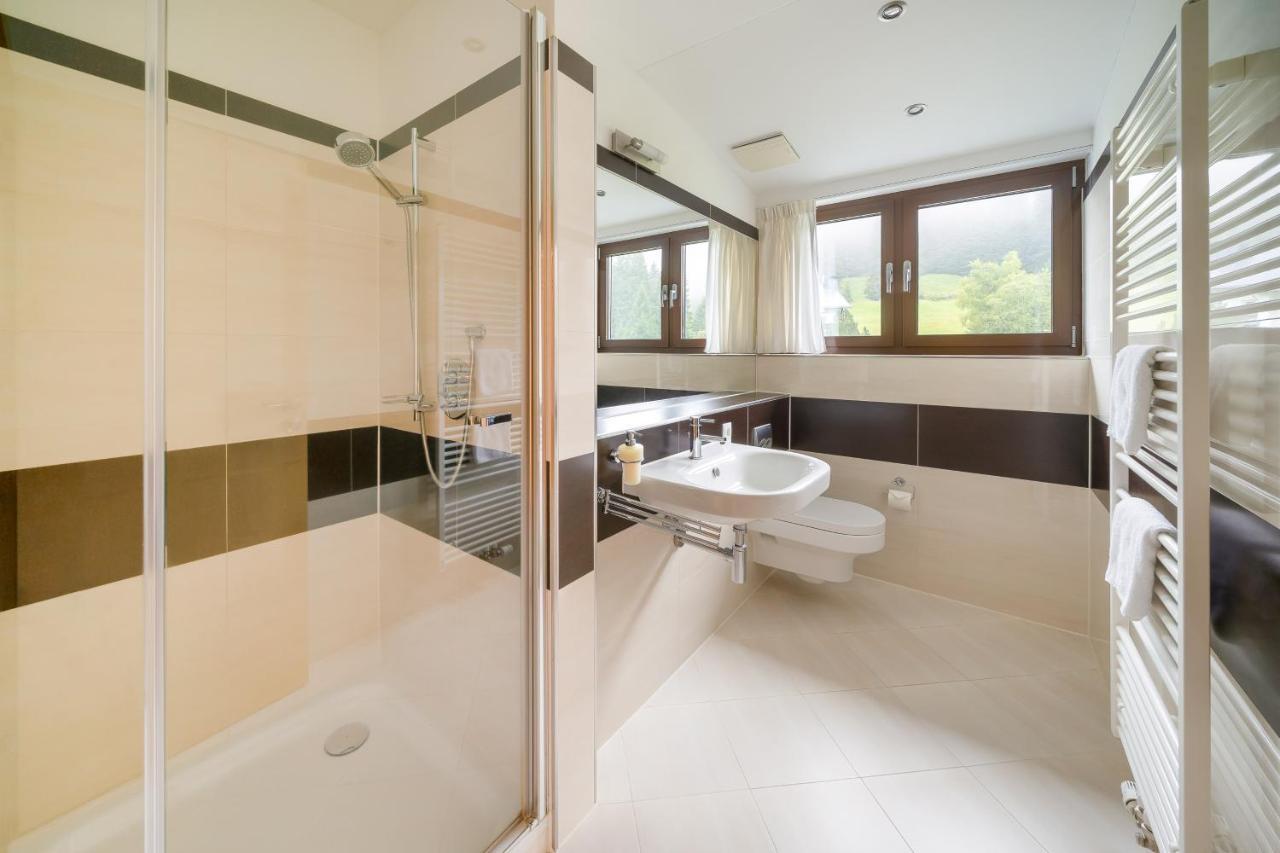Bohemia Apartments การ์กเอลเลิน ภายนอก รูปภาพ