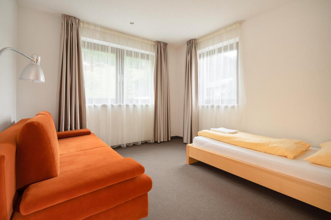 Bohemia Apartments การ์กเอลเลิน ภายนอก รูปภาพ