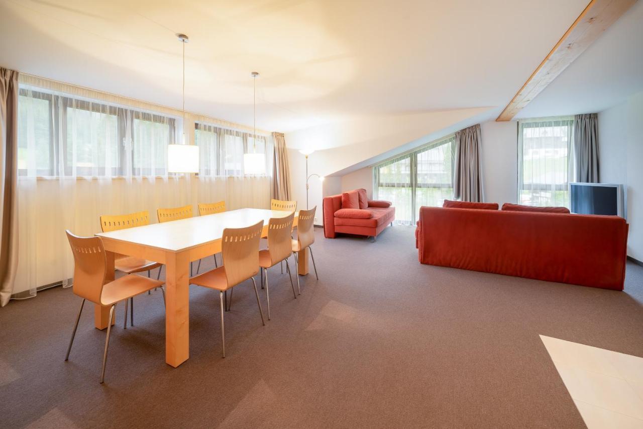 Bohemia Apartments การ์กเอลเลิน ภายนอก รูปภาพ