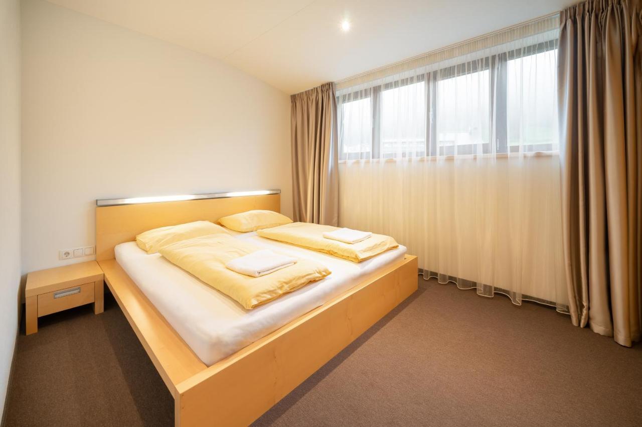 Bohemia Apartments การ์กเอลเลิน ภายนอก รูปภาพ